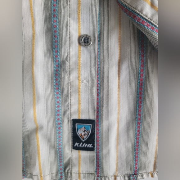 Kuhl Vertical Stripe Button Down Short Sleeve Shirt Size M - Picture 3 of 10
